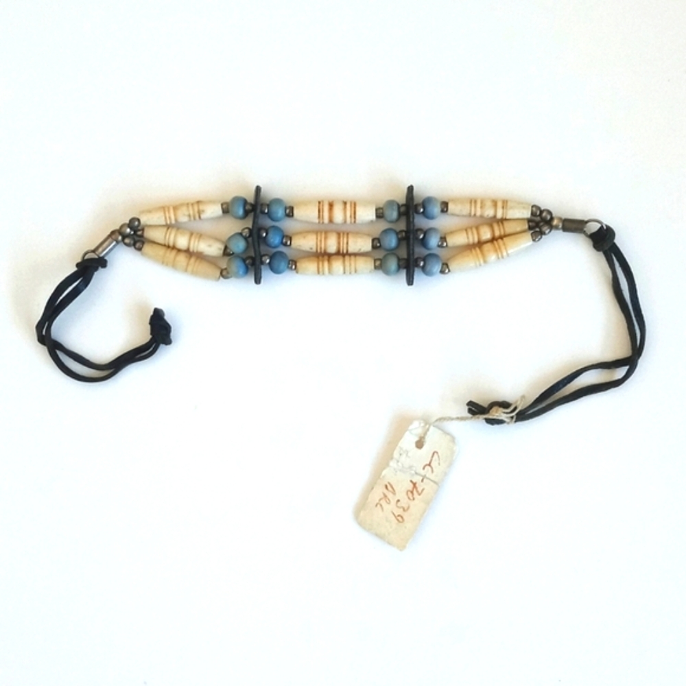 Vintage Gorgeous Leather Turquoise & Bone Styled Beaded Bracelet /Choker 13”